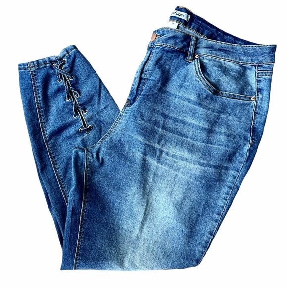 SOLD!!!Refuge Ankle Jeans, Laced Front, Casual Fi… - Picture 7 of 7